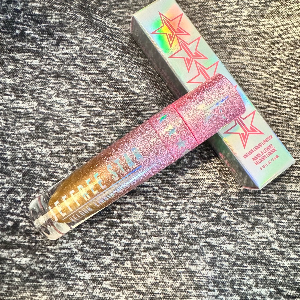 Jeffree Star Liquid Lipstick ‘First Class’